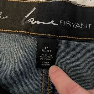 Lane Bryant’s 26 Petite Jeans with T3- tighter tummy technology. No gap